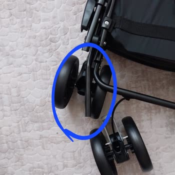 Ebebek'te Bebek Arabası Sorunu Ve Yetersiz Servis