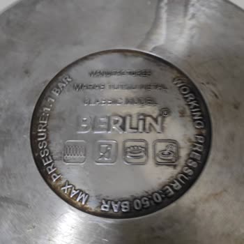 Berlin Düdüklü Tencerenin Beklenmedik Kararması