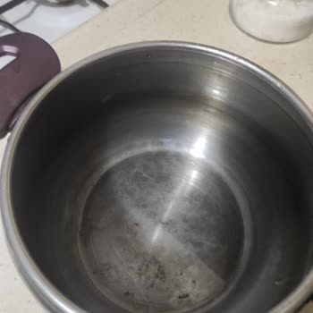 Berlin Düdüklü Tencerenin Beklenmedik Kararması