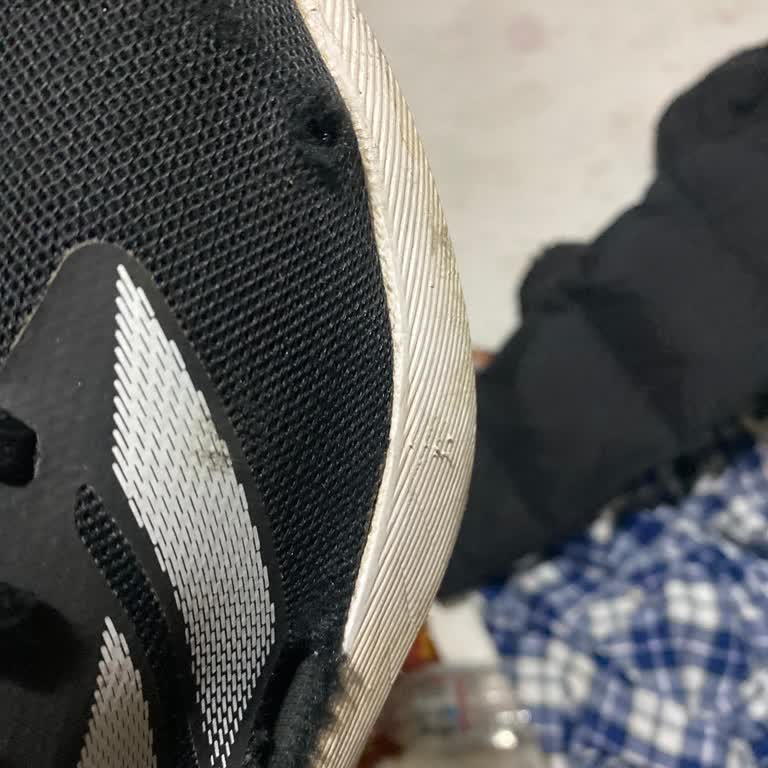 Adidas Ayakkabıda Üretici Hatası Ve Garanti Sorunu