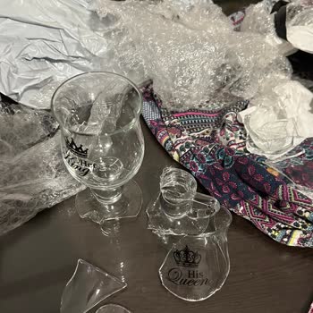 Kırık Latte Bardakları Ve İade Sürecindeki Sorunlar