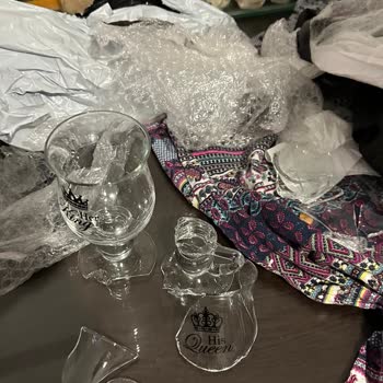 Kırık Latte Bardakları Ve İade Sürecindeki Sorunlar