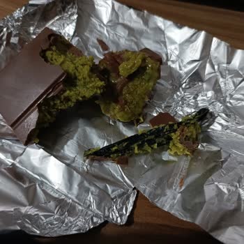 Mozac Chocolate İçinden Plastik Eldiven Çıktı