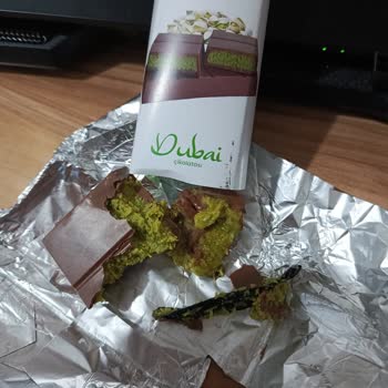 Mozac Chocolate İçinden Plastik Eldiven Çıktı