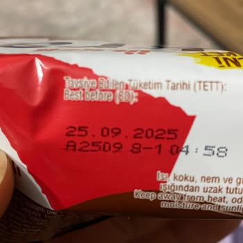 Ülker İkram Bisküvi İçinden Plastik Madde Çıkması