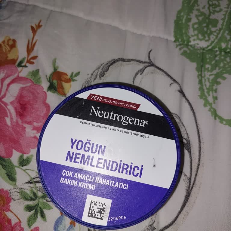 Neutrogena Krem Elleri Yapış Yapış Yapıyor