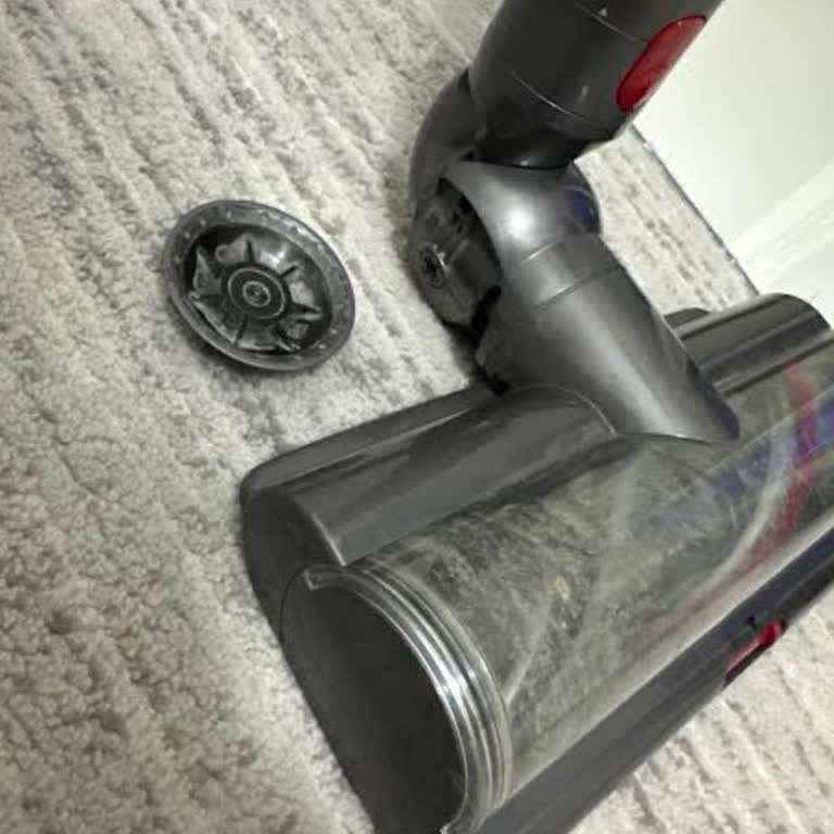 Dyson V15 Süpürge: Hayal Kırıklığı Yaratan Malzeme Kalitesi Ve Ulaşılmaz Müşteri Hizmetleri