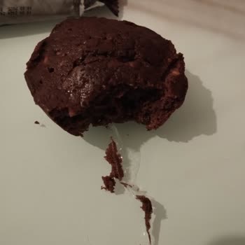 Kek İçinde Bulunan Plastik Madde Şoku