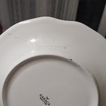 Geciken Kahvaltı Seti Ve Kırık Parça Sorunu