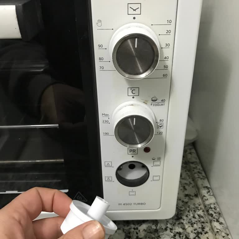 Mini Fırın Tuşu Sorunu: Yedek Parça Eksikliği Ve Yüksek Servis Ücreti