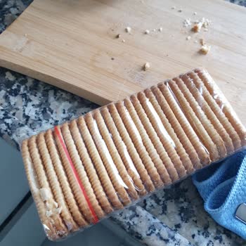 Eti Finger Bisküvi'de Makine Yağı Kokusu Ve Tadına Dikkat