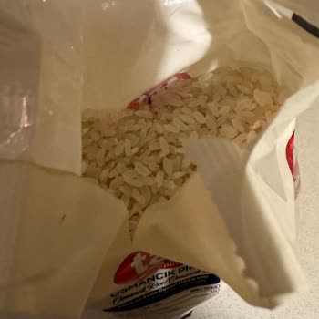 Tat Bakliyat Böcekli Pirinç Şoku