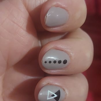 Kalıcı Oje Ve Manikür Kabusu: Acı Ve Kalitesizlik