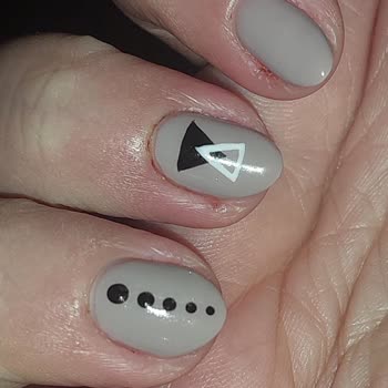 Kalıcı Oje Ve Manikür Kabusu: Acı Ve Kalitesizlik