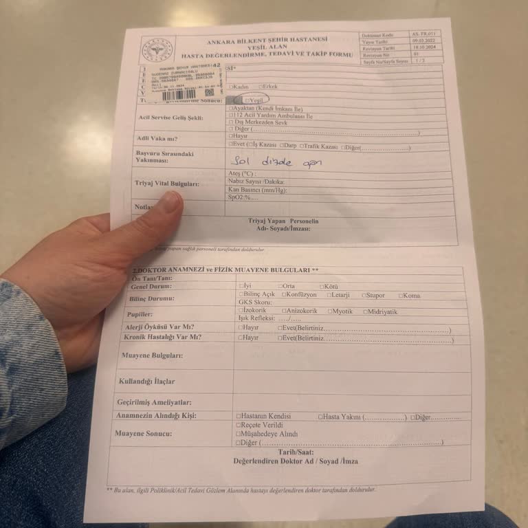 Hastanede Tekerlekli Sandalye Eksikliği Ve İlgisizlik