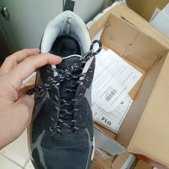 FLO'dan Aldığım Ayakkabıda Yırtılma Ve Kalite Sorunu