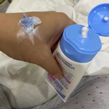 Bebek Kreminin İçinden Çıkan Yabancı Madde Şoku