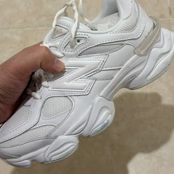 New Balance 9060 Sneakers Purchased in Milan Found with Stains