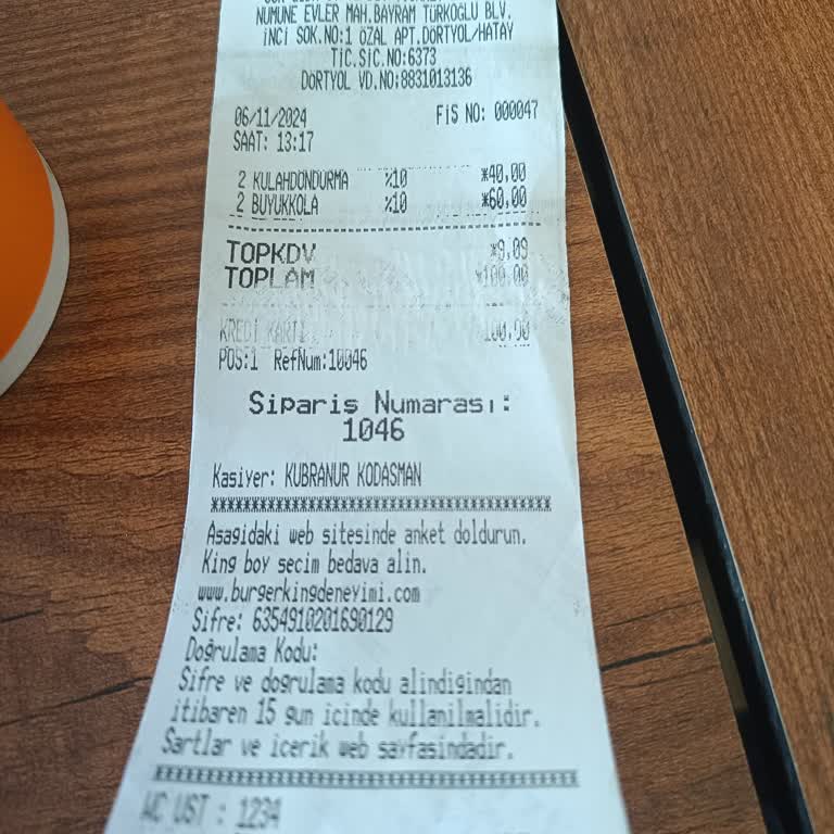 Asık Suratlı Çalışanlar Ve Kötü Hizmet