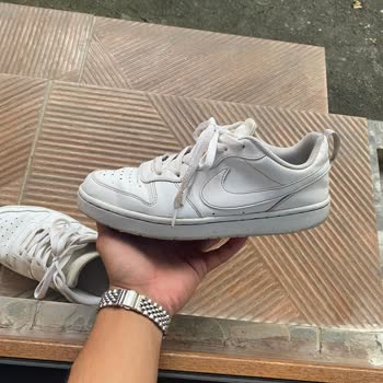 FLO'dan Aldığım Nike Ayakkabının Taban Sorunu