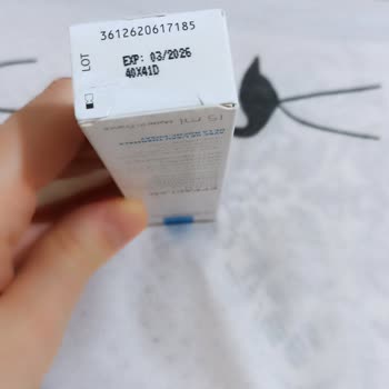 La Roche-Posay Effaclar Duo Erfahrung mit verdächtigen Produkten und fehlendem Siegel