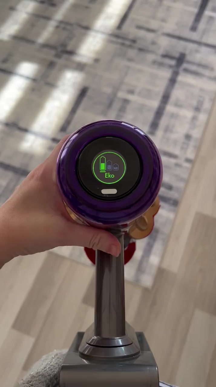 Dyson V12 Detect Slim Absolute Erfahrung mit selbstabschaltendem Staubsauger Videovorschaubild