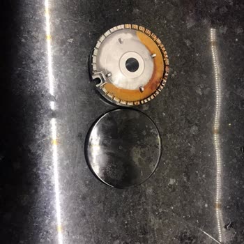 Arçelik Stovetop Burner Damaged After Tea Spill and Needs Immediate Resolution