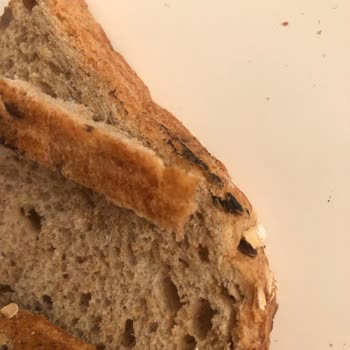 Uno Ekmek Ekmeğin İçinden Çıkan Şaşırtıcı Madde