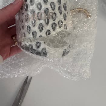 English Home'dan Gelen Siparişler Paramparça