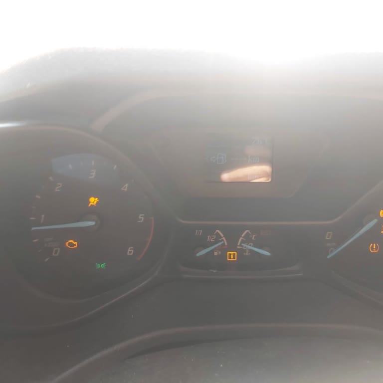 Ford Tourneo Connect'te Elektrik Sorunları Ve Eksiklikler