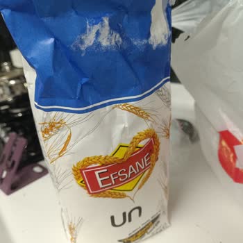 BİM Market'te Böceklenmiş Un Ve İlgisiz Müşteri Hizmeti