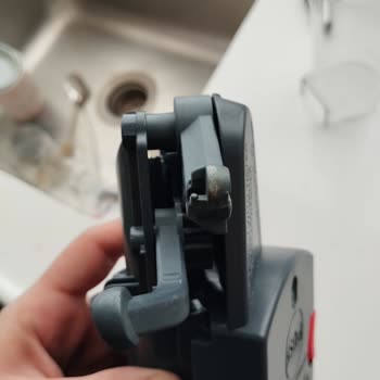 Media Markt Ve Yetkili Servis Arasında Kalan Müşteri