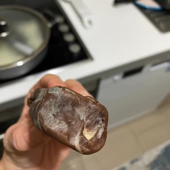 Tüylenmiş Kekler: Ülker Alpella'da Kalite Sorunu