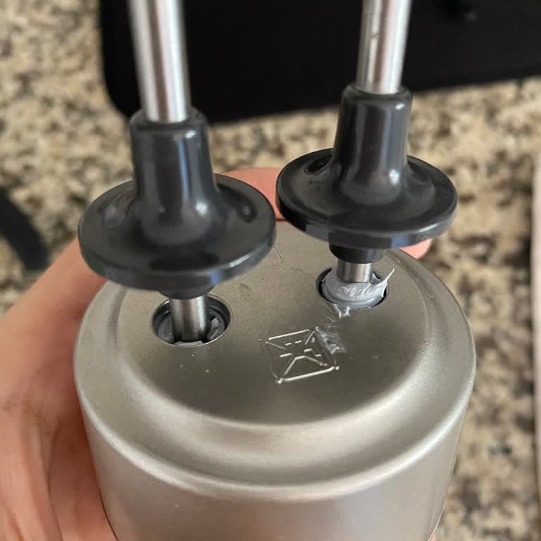 Blender Sapı İlk Kullanımda Eriyor Kalite Hayal Kırıklığı