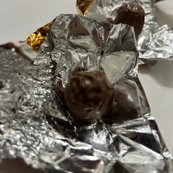 Migros'tan Alınan Çikolata Kurtlu Ve Böcekli Çıktı