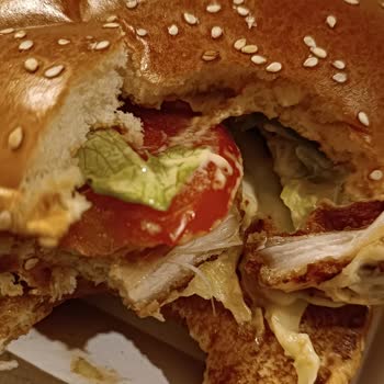 Yanlış Sipariş Ve Geciken Çözüm: Big Tasty Yerine Tavuklu Burger
