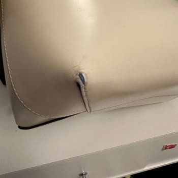 Beymen Çantada Renk Değişimi Ve Yetersiz Müşteri Hizmeti