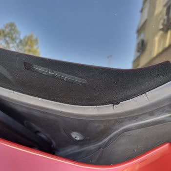 BMW 328i Ön Cam Fitil Sorunu: Kronik Problem Mi?