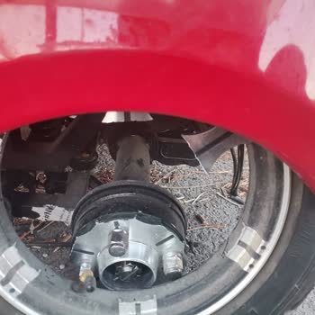 Kuba Marka Elektrikli Motorun Jant Sorunu