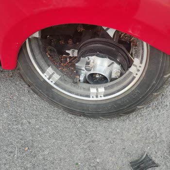 Kuba Marka Elektrikli Motorun Jant Sorunu