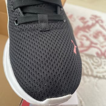 Ayakkabı Dünyası'nda Hayal Kırıklığı: Ürün Kalitesi Ve Müşteri Hizmetleri