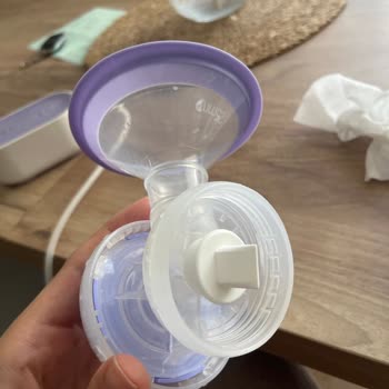 Lansinoh Süt Sağma Makinesi Çekim Sorunu