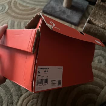 Görseldeki Gibi Olmayan Converse Ve Kullanılmış Ürün Şoku