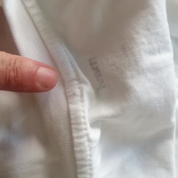 Mavi Jeans Sent Defective T-Shirt Bought as a Gift