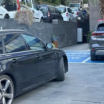 Hilton Ataköy'de Şarj İstasyonu Sorunu Ve Saygısız Hizmet