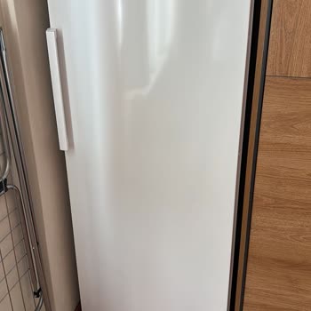 Elektrik Kesintisi Sonrası Bosch Derin Dondurucu Krizi: Emeklerimiz Çürüdü!