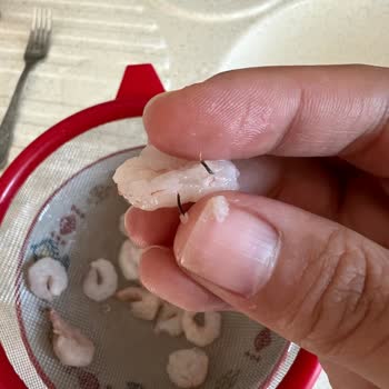 Karides Bağırsakları Temizlenmemiş