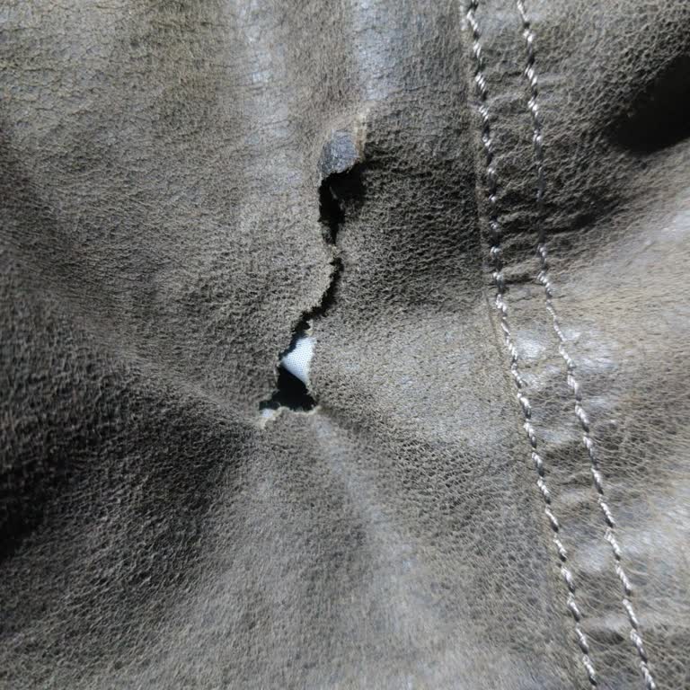 Kalitesiz Deri Mont Ve Yetersiz Müşteri Hizmeti