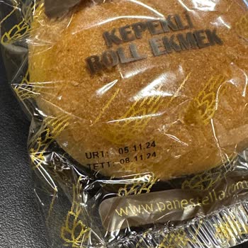 Pane Stella Kapalı Ambalaj İçerisinde Sinek Ve Böcekler