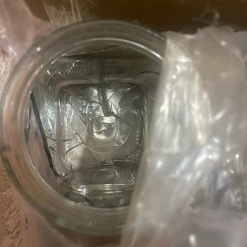 Eksik Ve Kırık Kavanozlarla Gelen Sipariş